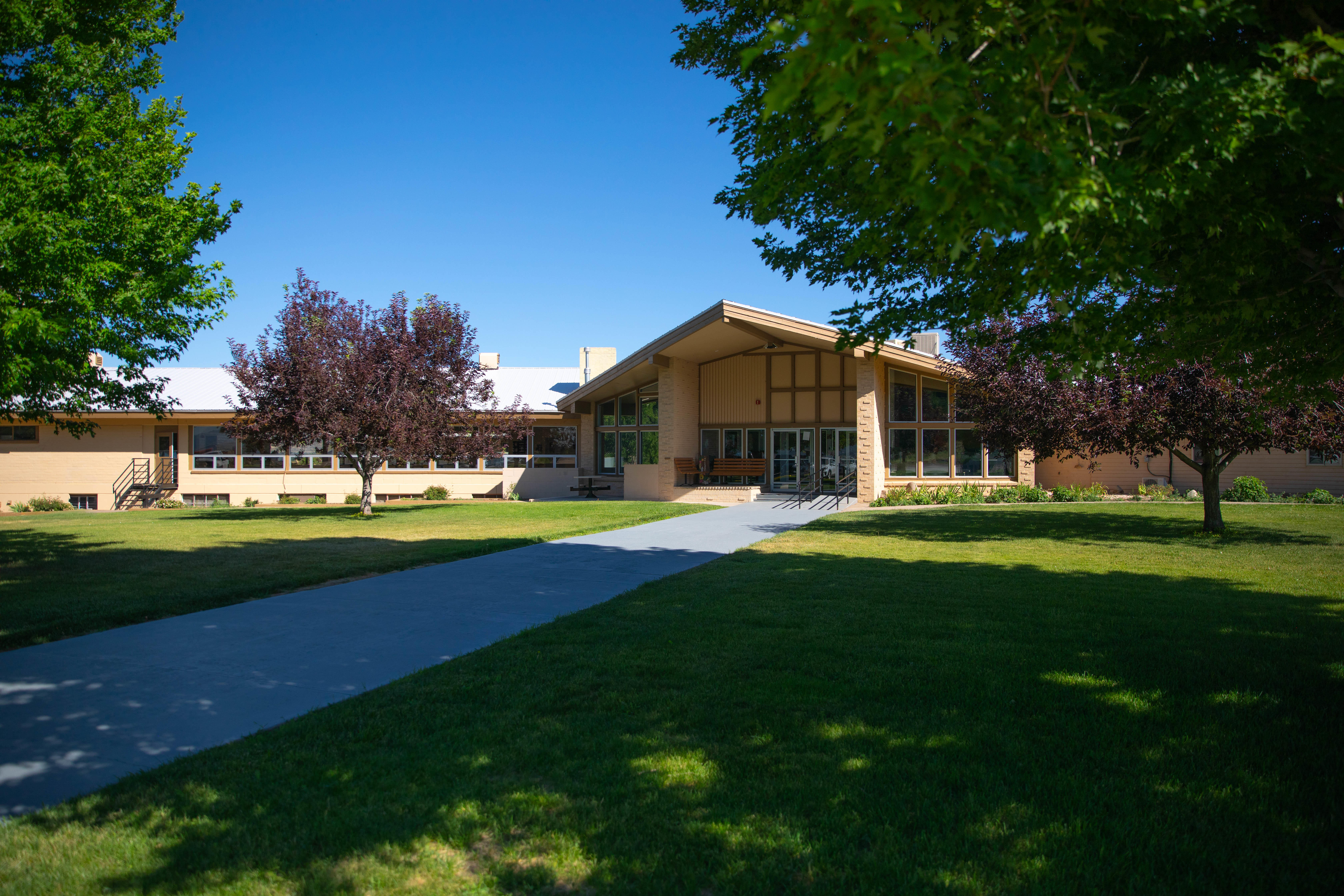 Photo of exterior of Skyline Correctional Center
